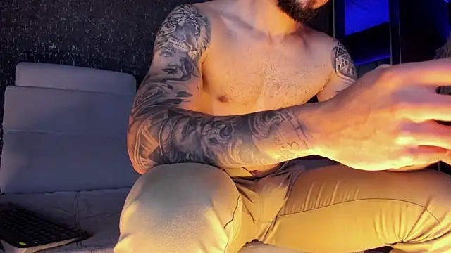 MarkWalker   online show from September 15, 2025, 10:04 am