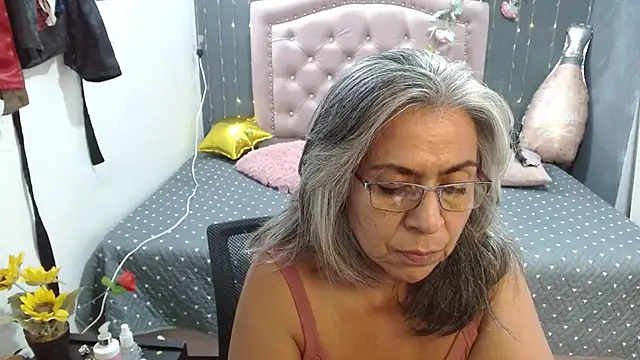 lalisha 96 online show from April 11, 2026, 2:38 am