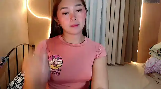 Itsme claire online show from January 27, 2025, 10:27 am