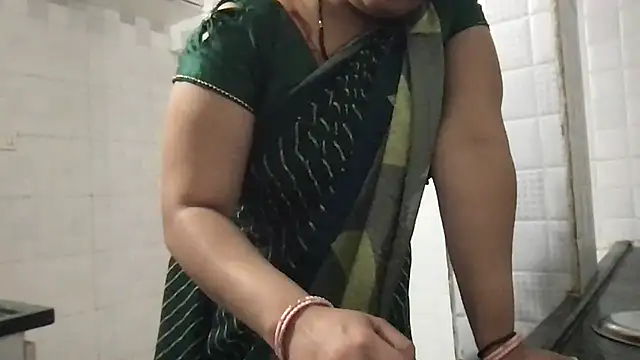 Riyasingh9 online show from February 5, 2025, 12:17 pm