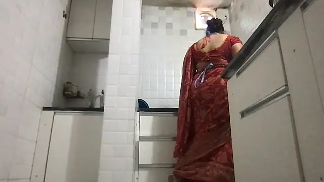 Riyasingh9 online show from December 17, 2025, 4:18 am