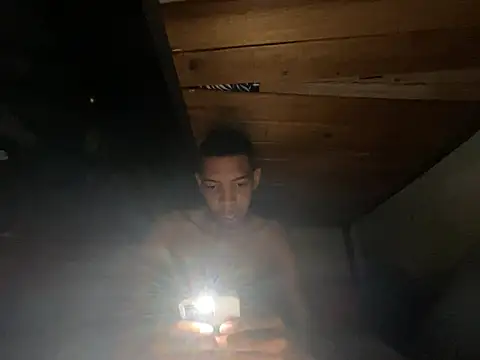 Snapshot of tonny_sexxxx chatting on February 25, 2025, 10:07 pm tonny sexxxx online show from February 25, 2025, 10:07 pm