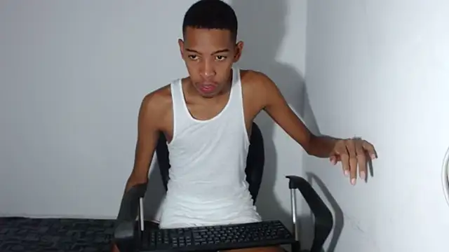 Snapshot of tonny_sexxxx chatting on March 4, 2025, 8:16 pm tonny sexxxx online show from March 4, 2025, 8:16 pm