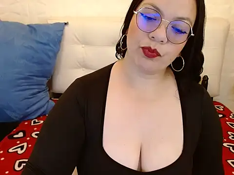 Angiee BBW online show from February 24, 2026, 3:43 pm