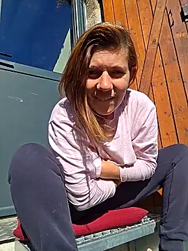 Lina lou4 online show from October 18, 2025, 11:33 am