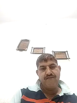 Snapshot of Amandev7 chatting on May 10, 2026, 6:57 pm Amandev7 online show from May 10, 2026, 6:57 pm