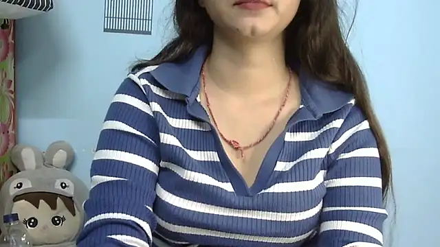 Snapshot of lovelydesi21 chatting on October 7, 2025, 9:39 am lovelydesi21 online show from October 7, 2025, 9:39 am