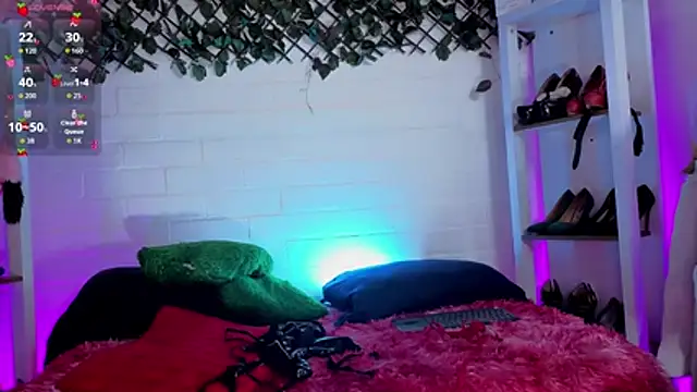louise nails online show from May 28, 2026, 8:17 pm
