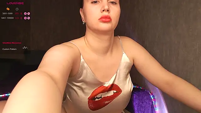 nutcrew online show from November 20, 2025, 7:46 pm