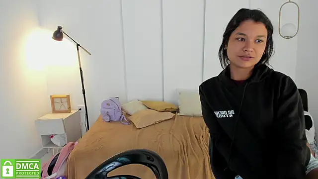 sexychanell 18 online show from February 3, 2025, 3:49 pm