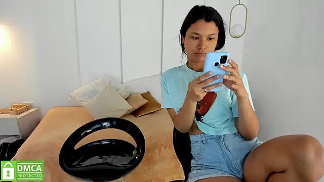 sexychanell 18 online show from March 6, 2025, 3:45 pm