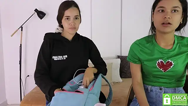 sexychanell 18 online show from November 7, 2025, 1:11 pm