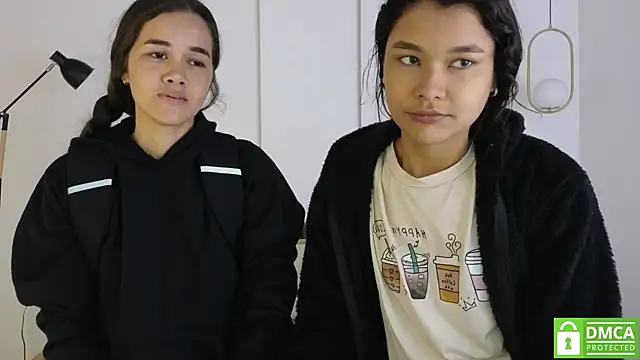 sexychanell 18 online show from December 17, 2025, 1:06 pm