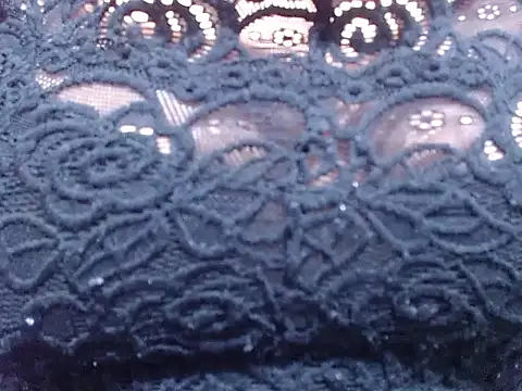 Laura hottt online show from March 30, 2026, 9:05 pm