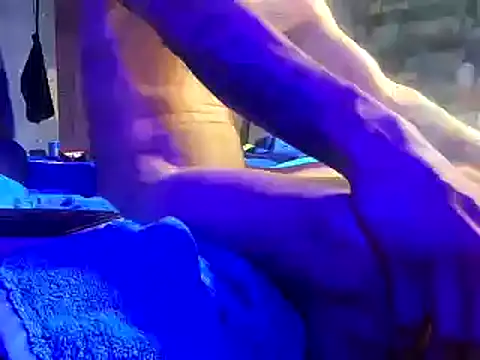 Snapshot of DarkHorse89 chatting on January 31, 2025, 6:57 am DarkHorse89 online show from January 31, 2025, 6:57 am