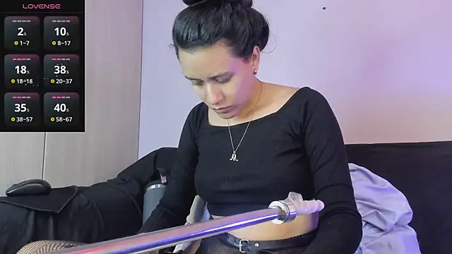 Snapshot of -camila-cooper-_ chatting on October 30, 2025, 8:09 pm -camila-cooper-  online show from October 30, 2025, 8:09 pm