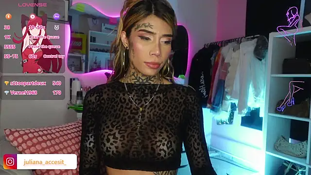 Snapshot of caroline_cossei chatting on January 12, 2025, 11:28 am caroline cossei online show from January 12, 2025, 11:28 am