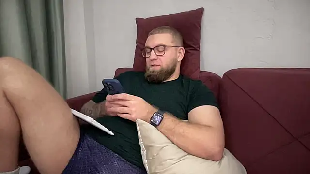 Bear bear  online show from February 9, 2025, 11:04 pm