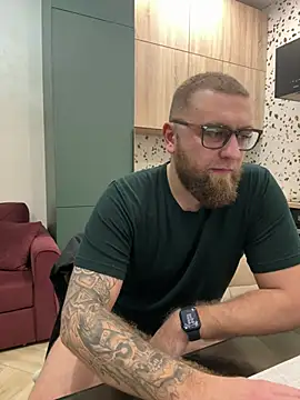 Bear bear  online show from February 21, 2025, 8:16 pm