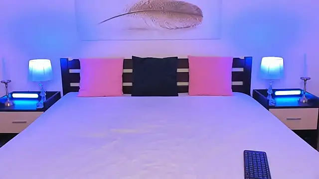 Jesss Leone online show from March 25, 2026, 11:44 pm