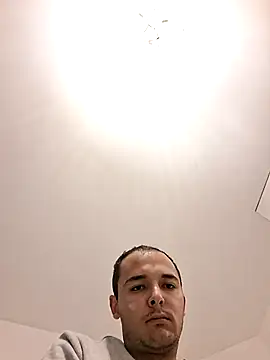 Vyrgin boy online show from November 20, 2025, 8:47 am