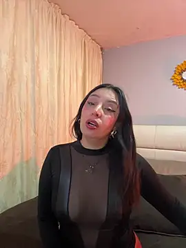 Snapshot of Freyja_soh chatting on July 2, 2026, 10:38 pm Freyja soh online show from July 2, 2026, 10:38 pm