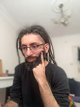 Addicted Avocado online show from December 4, 2025, 12:25 pm