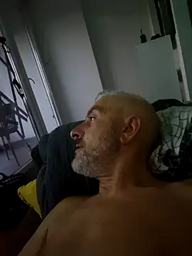 cuci45 online show from October 10, 2025, 4:44 am