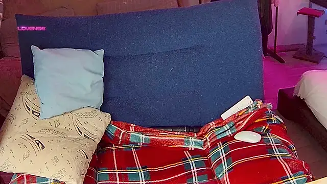 Snapshot of cutenessa chatting on January 5, 2025, 1:35 am cutenessa online show from January 5, 2025, 1:35 am