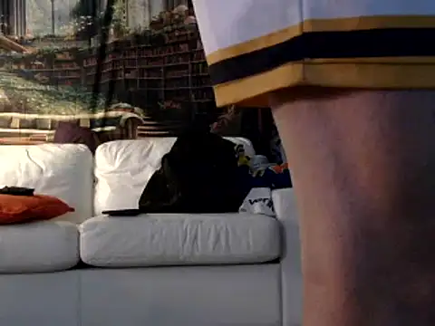 Snapshot of OSIRlS chatting on February 1, 2025, 4:00 pm OSIRlS online show from February 1, 2025, 4:00 pm