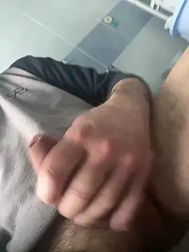 Snapshot of Maxi7hot chatting on February 8, 2026, 10:40 am Maxi7hot online show from February 8, 2026, 10:40 am