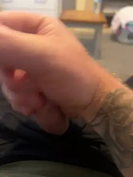 Snapshot of Averagematt1991 chatting on January 23, 2025, 10:43 am Averagematt1991 online show from January 23, 2025, 10:43 am