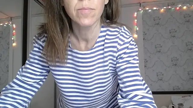 Snapshot of Popppka chatting on April 14, 2026, 2:12 pm Popppka online show from April 14, 2026, 2:12 pm