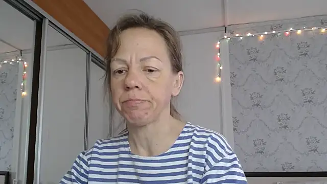 Snapshot of Popppka chatting on May 25, 2026, 1:39 pm Popppka online show from May 25, 2026, 1:39 pm