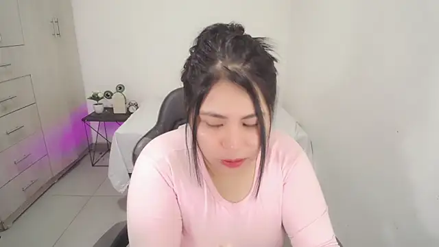 Youlittlepervertt  online show from February 5, 2026, 2:38 am