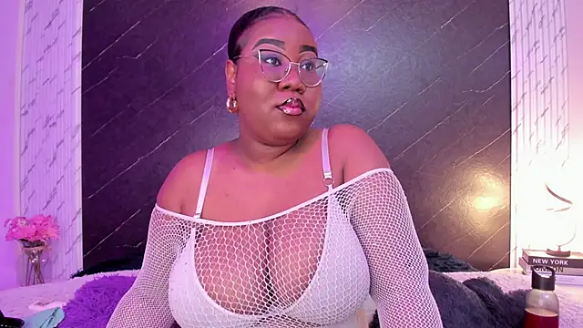 Darnellqueen online show from October 7, 2025, 3:36 am