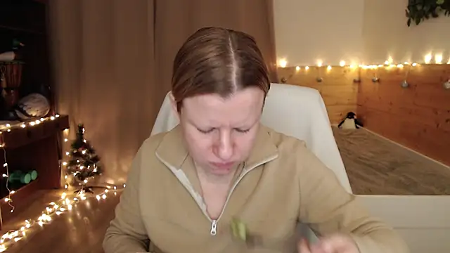 Snapshot of Exponent_5 chatting on December 18, 2024, 4:09 am Exponent 5 online show from December 18, 2024, 4:09 am