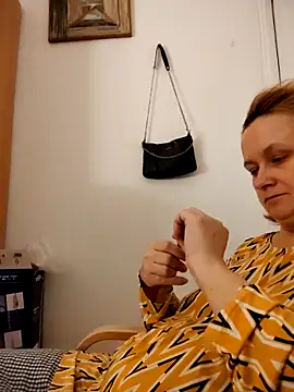 She-devilx online show from April 22, 2026, 9:05 pm