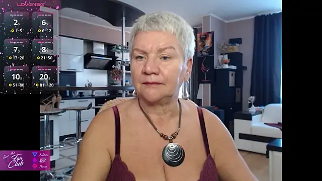 Snapshot of roxana_brooks chatting on February 15, 2026, 2:14 pm roxana brooks online show from February 15, 2026, 2:14 pm