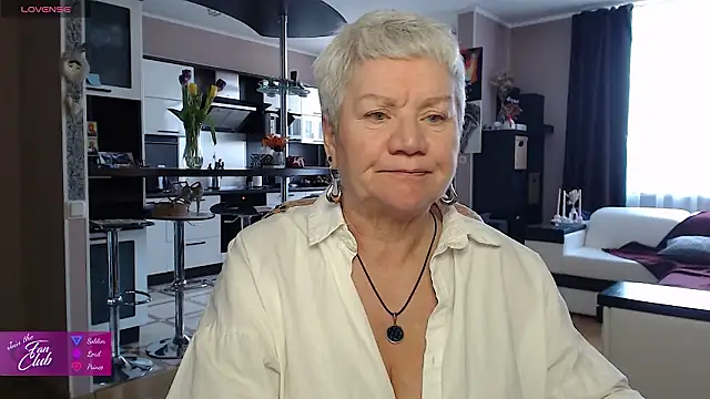 roxana brooks online show from March 10, 2026, 2:33 pm