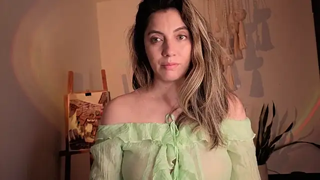 Mala Bad online show from November 21, 2025, 2:27 pm