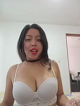 leah passion online show from May 17, 2026, 4:36 pm