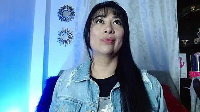 Karina Yang online show from January 19, 2025, 1:32 am