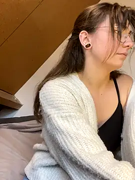 Snapshot of TalullaX chatting on December 5, 2024, 1:38 pm TalullaX online show from December 5, 2024, 1:38 pm