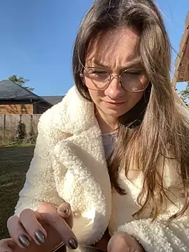 Snapshot of TalullaX chatting on March 6, 2025, 2:40 pm TalullaX online show from March 6, 2025, 2:40 pm