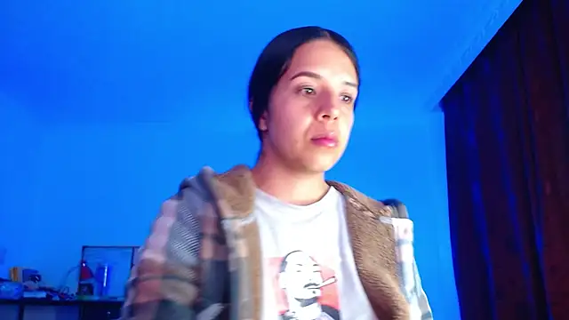 Snapshot of VALERY_MEER chatting on October 10, 2025, 12:20 am VALERY MEER online show from October 10, 2025, 12:20 am