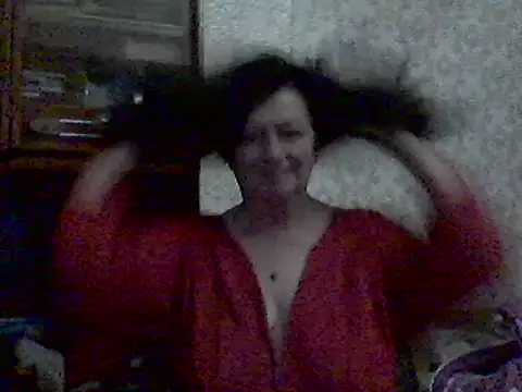 GypsiQueen2 online show from March 2, 2025, 5:47 pm