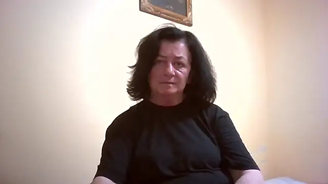 GypsiQueen2 online show from May 26, 2026, 6:26 pm