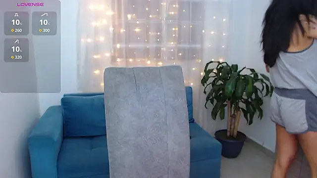 Snapshot of imSophia chatting on January 15, 2026, 1:37 pm imSophia online show from January 15, 2026, 1:37 pm