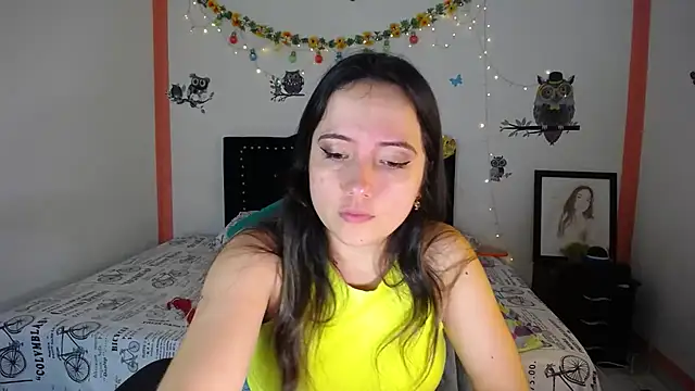 naughty girl 4u online show from March 19, 2025, 7:38 pm